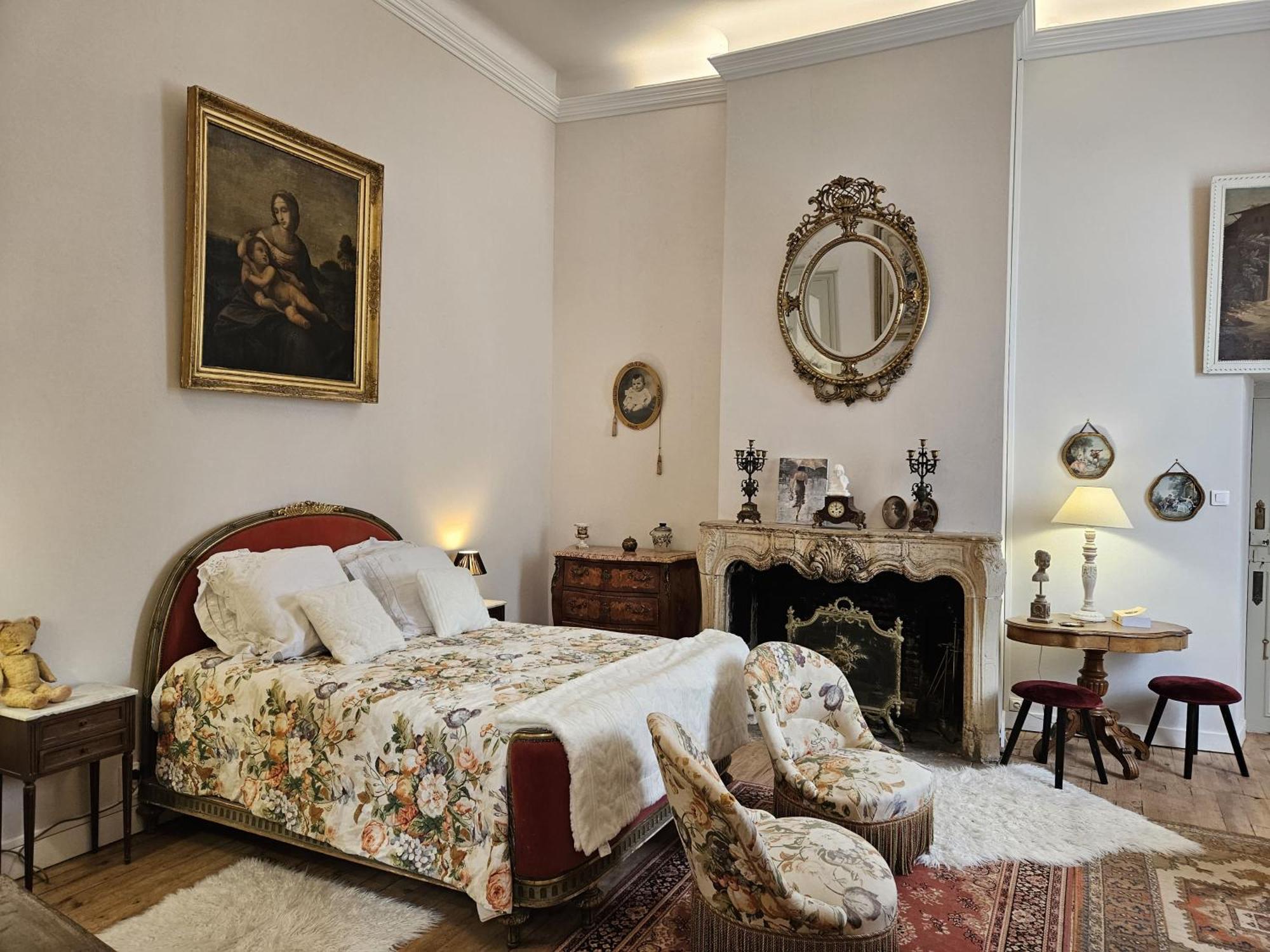 Chateau De Mornay Saint-Pierre-de-l'Isle 外观 照片